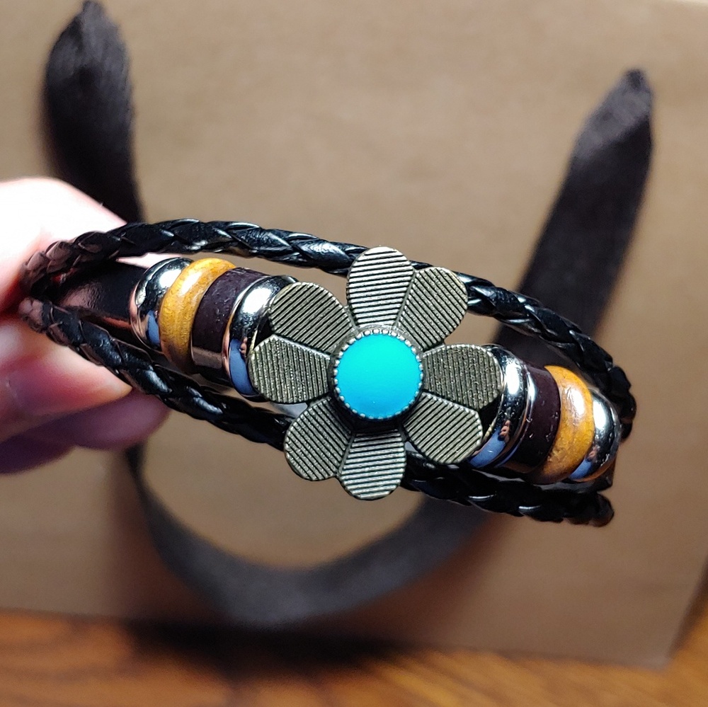 Leather Bracelet w/ Metal and Turquoise Flower